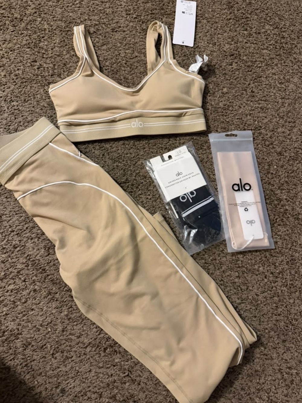 ALO Yoga Beige Sports Bra and Legging Set with White Seam Detail